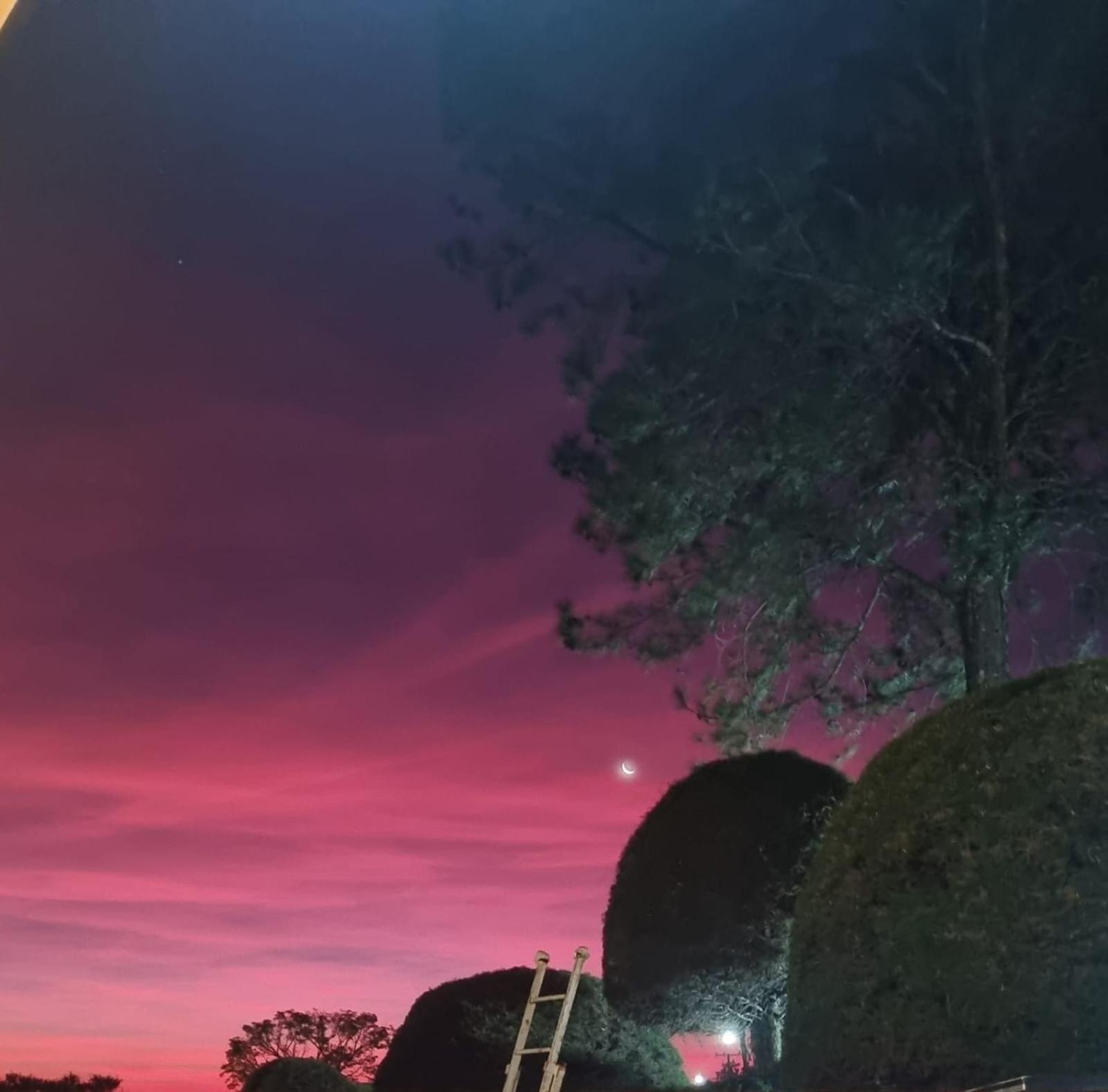 Chales Por Do Sol Serra Negra  Eksteriør bilde